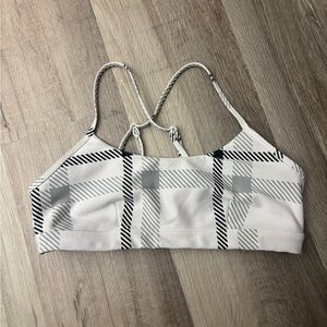 ALO YOGA AIRLIFT BRA